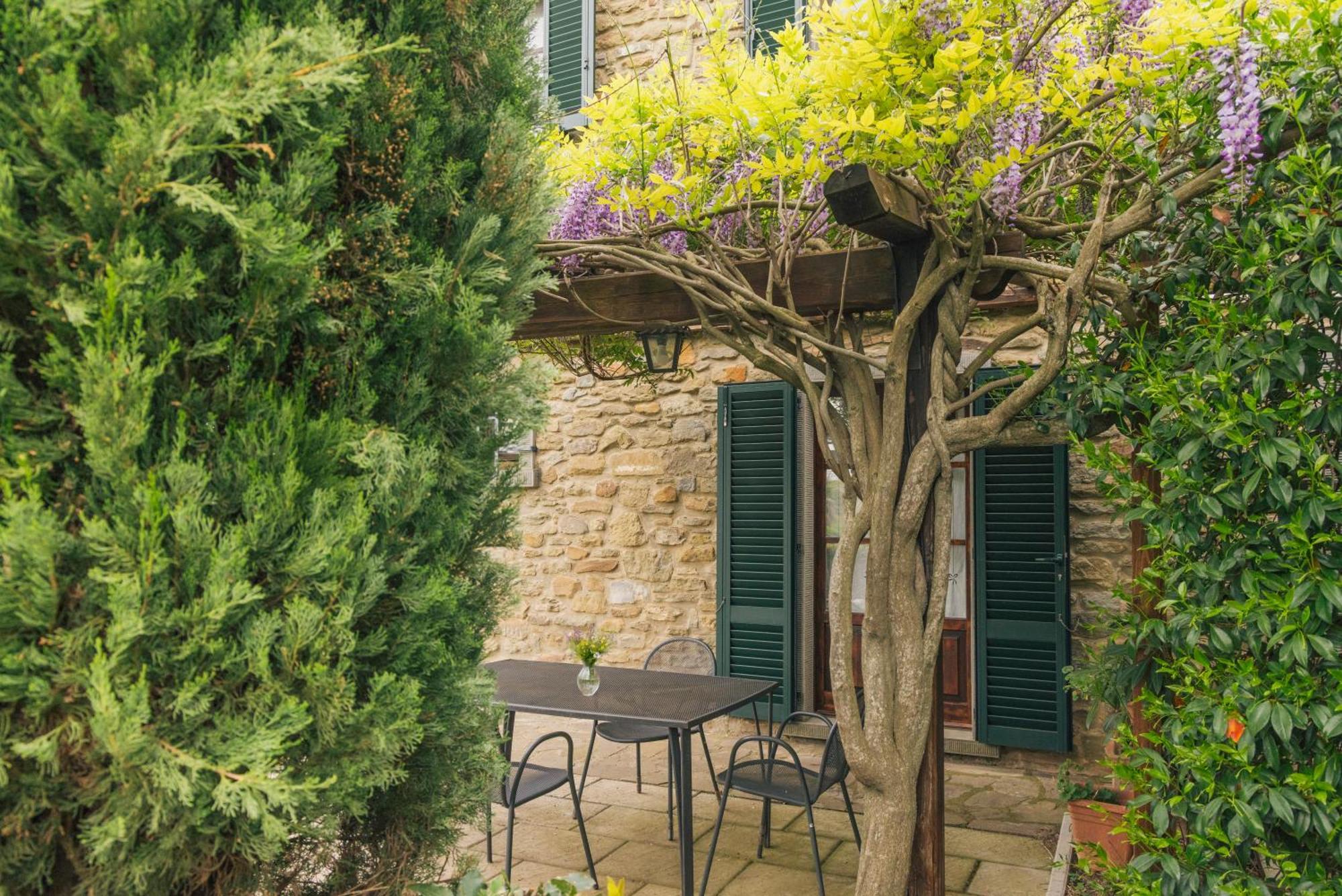 Agriturismo Il Borgo Cortona Exterior foto